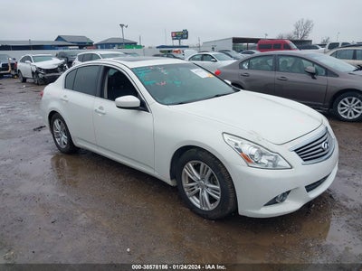 Infiniti Q40 2015
