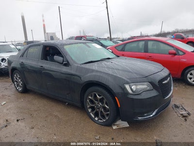 CHRYSLER 300 2015