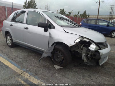 NISSAN VERSA 2010