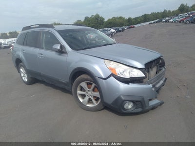 SUBARU OUTBACK 2013