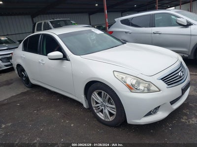 INFINITI JOURNEY 2013