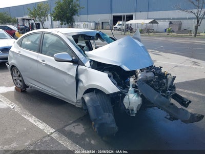 HYUNDAI ACCENT 2013