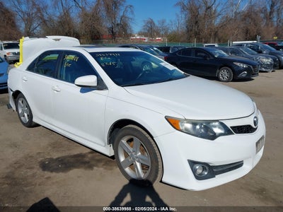 TOYOTA CAMRY 2014
