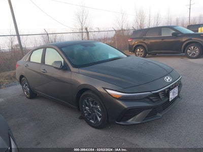 Hyundai Elantra 2024