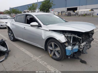 Nissan Altima 2020