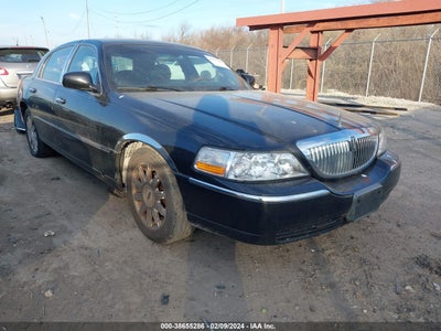 Lincoln Town car 2010