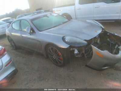 PORSCHE PANAMERA 2015