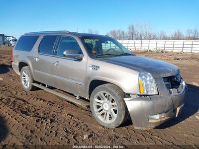 CADILLAC ESCALADE ESV 2014