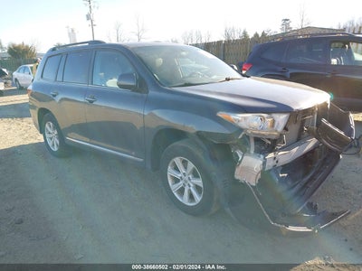 TOYOTA HIGHLANDER 2013