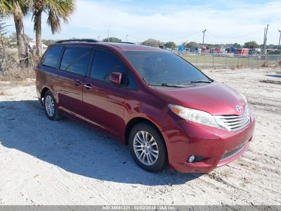 Toyota Sienna 2015