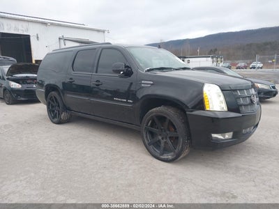 CADILLAC ESCALADE ESV 2013