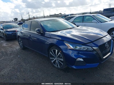 Nissan Altima 2022