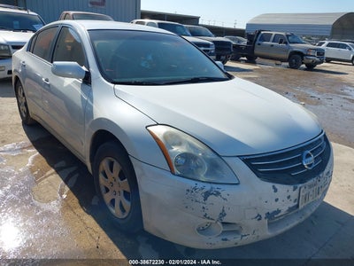 Nissan Altima 2011
