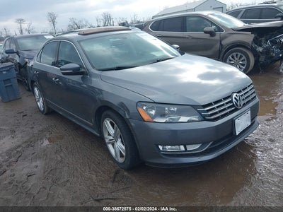 VOLKSWAGEN PASSAT 2013