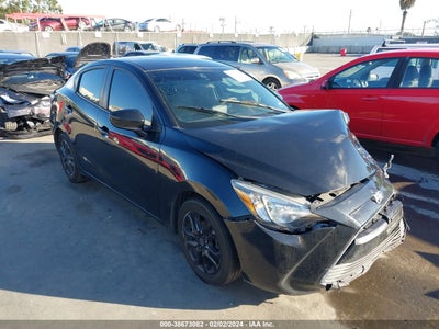 Scion Ia 2016