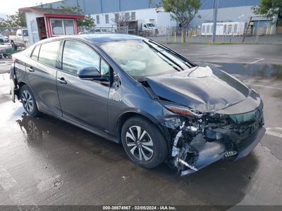 Toyota Prius prime 2017