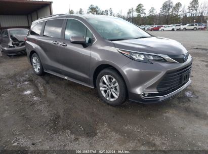 Toyota Sienna 2024