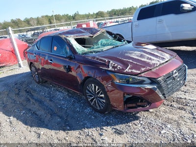 Nissan Altima 2023