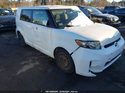 SCION SCION XB 2014