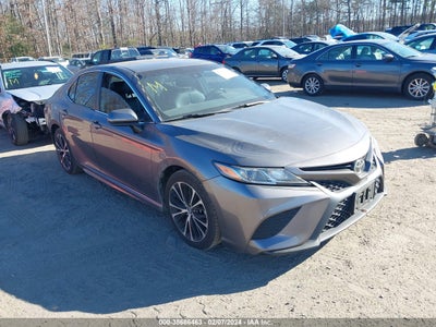 TOYOTA CAMRY 2018