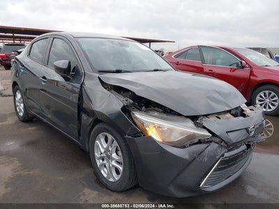 Scion Ia 2016
