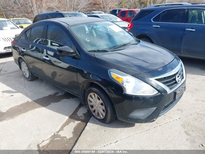 Nissan Versa 2015