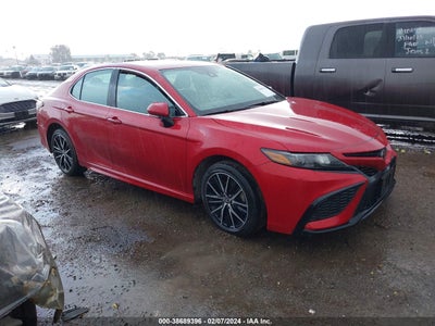 Toyota Camry 2021