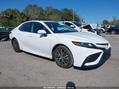 Toyota Camry 2022