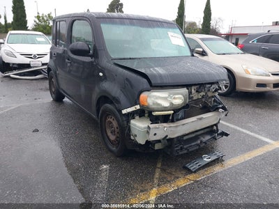 Nissan Cube 2011