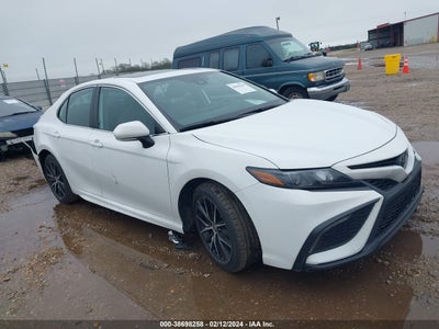 Toyota Camry 2022