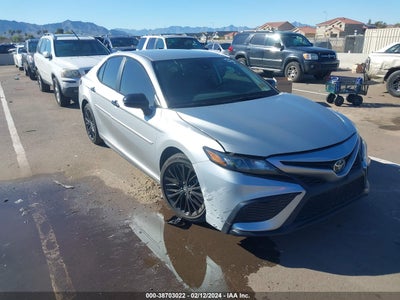 Toyota Camry 2021