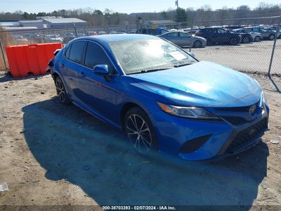TOYOTA CAMRY 2018