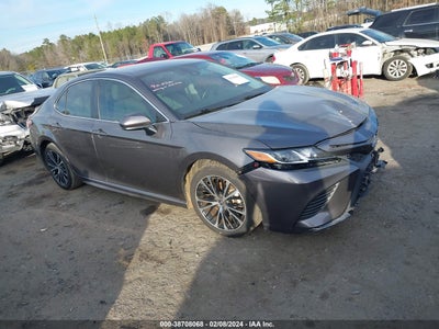 TOYOTA CAMRY 2020