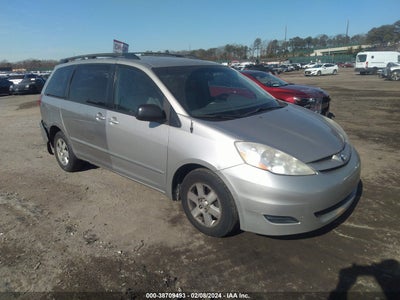 TOYOTA SIENNA 2008