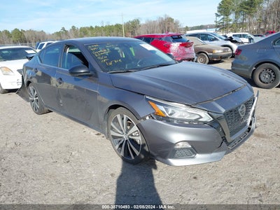 Nissan Altima 2021