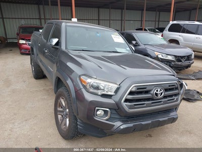 TOYOTA TACOMA 2017