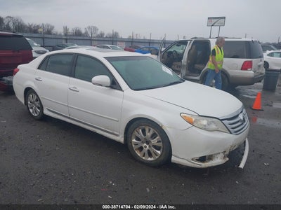 Toyota Avalon 2011