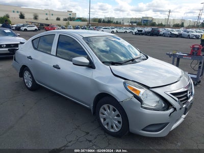 Nissan Versa 2016