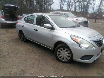 Nissan Versa 2016