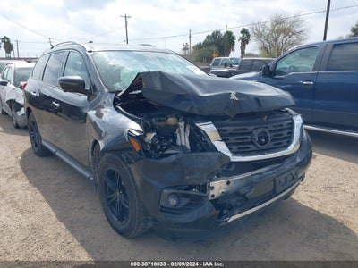 Nissan Pathfinder 2018