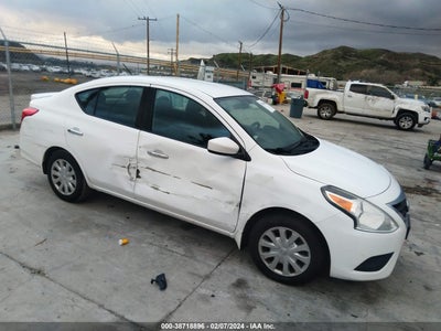 Nissan Versa 2016