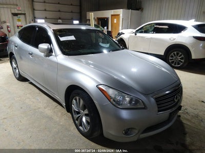 Infiniti M37 2013