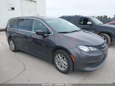 Chrysler Voyager 2023
