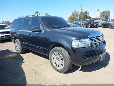 LINCOLN NAVIGATOR 2011