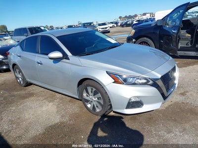 Nissan Altima 2019