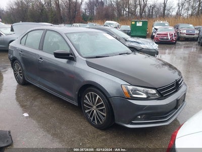 VOLKSWAGEN JETTA 2016