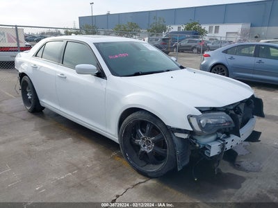 Chrysler 300 2016