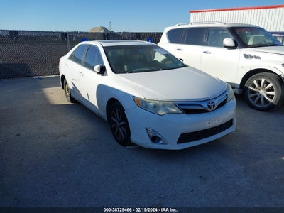 TOYOTA CAMRY 2014