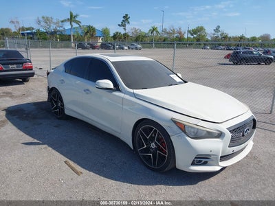 INFINITI Q50 2015