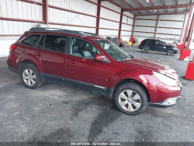 SUBARU OUTBACK 2012